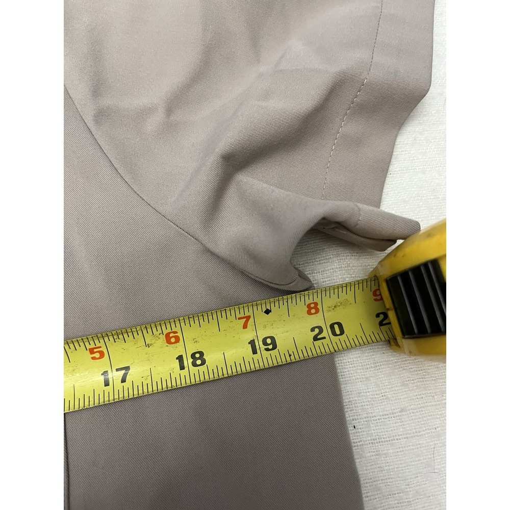 FIGS Women's Technical Collection 1/4 Button Up Scrub Top Beige Sz XS - Picture 5 of 12